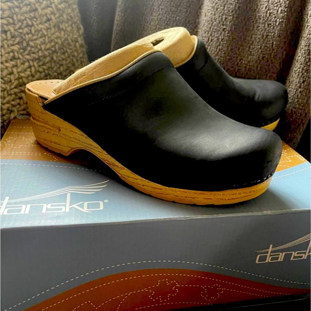 Brand new Dansko Sonja Clogs